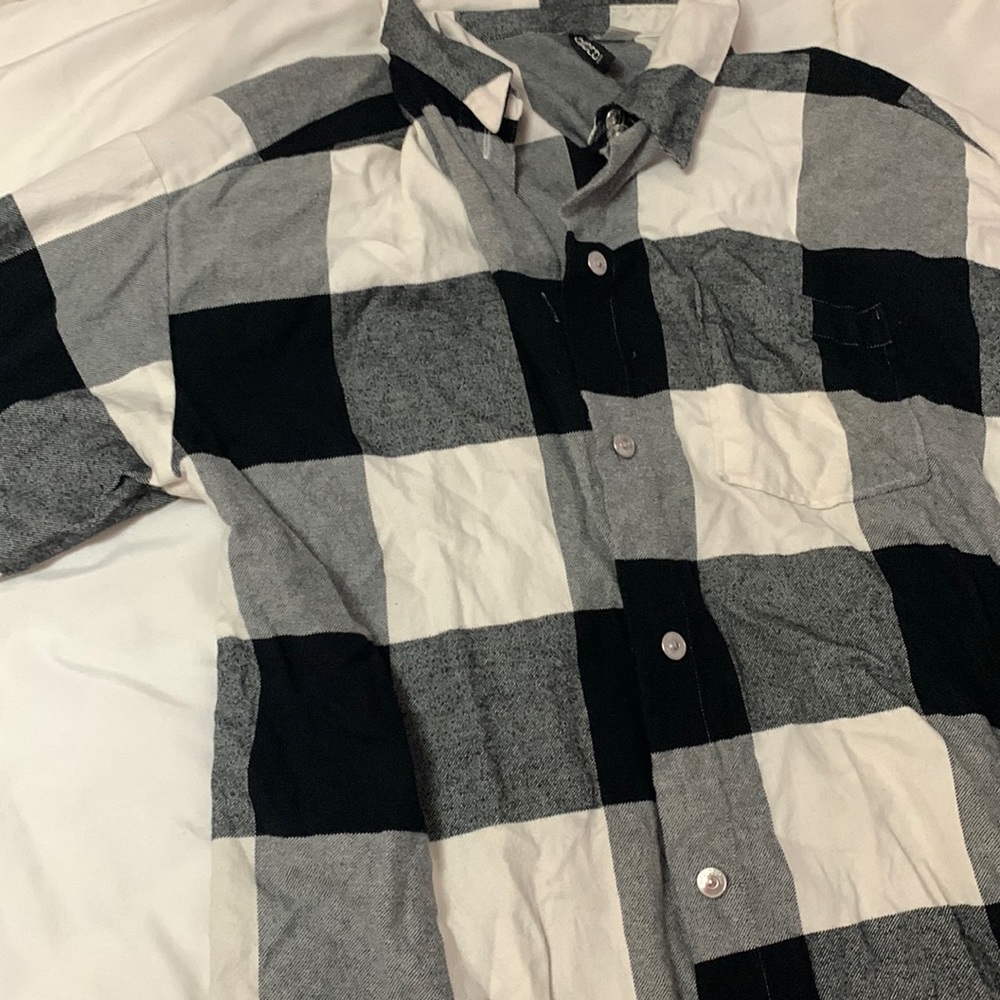 Size M H&M plaid oversized shirt/cardigan